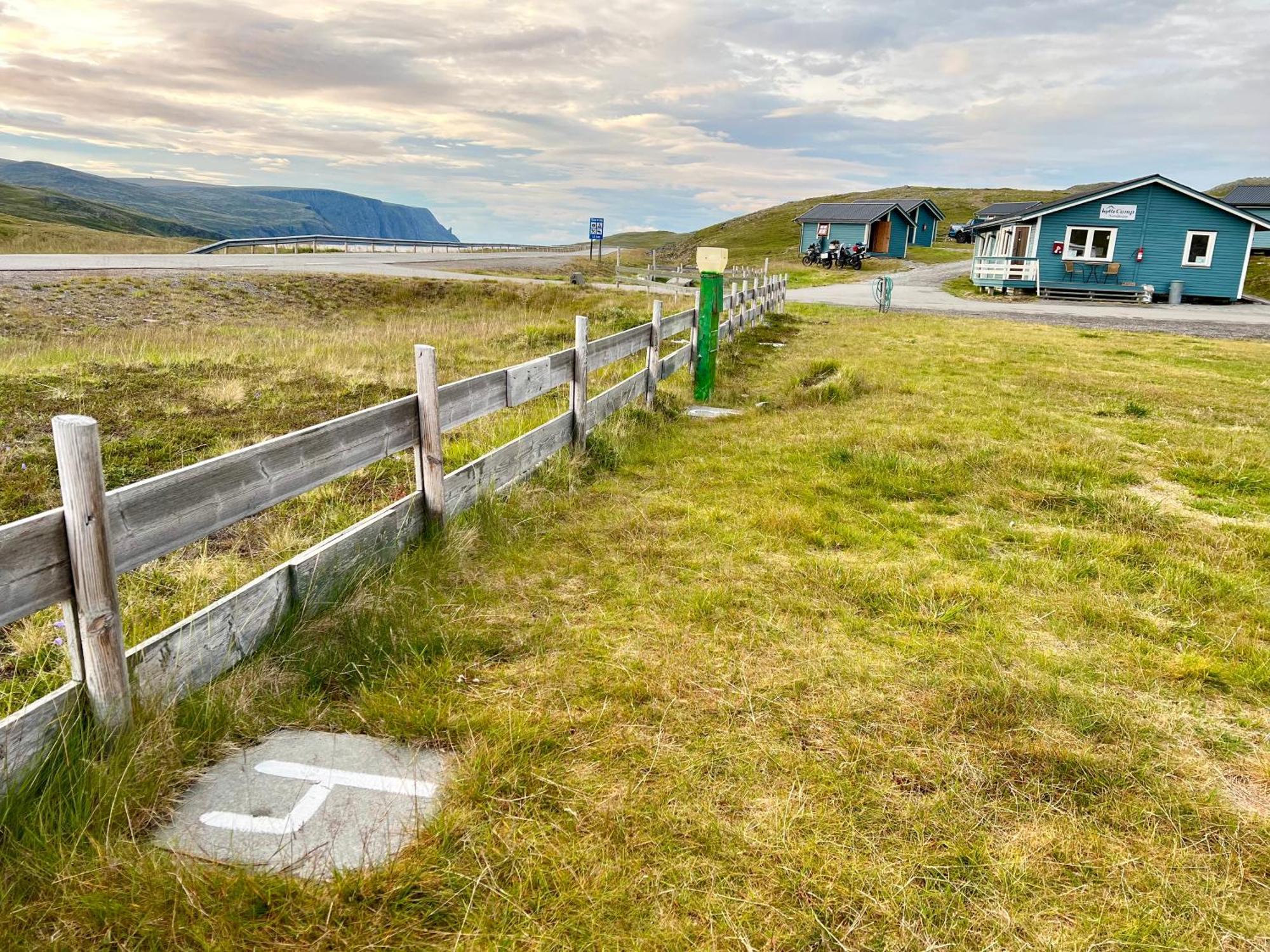 Hytte Camp Nordkapp - Blue Skarsvåg Buitenkant foto